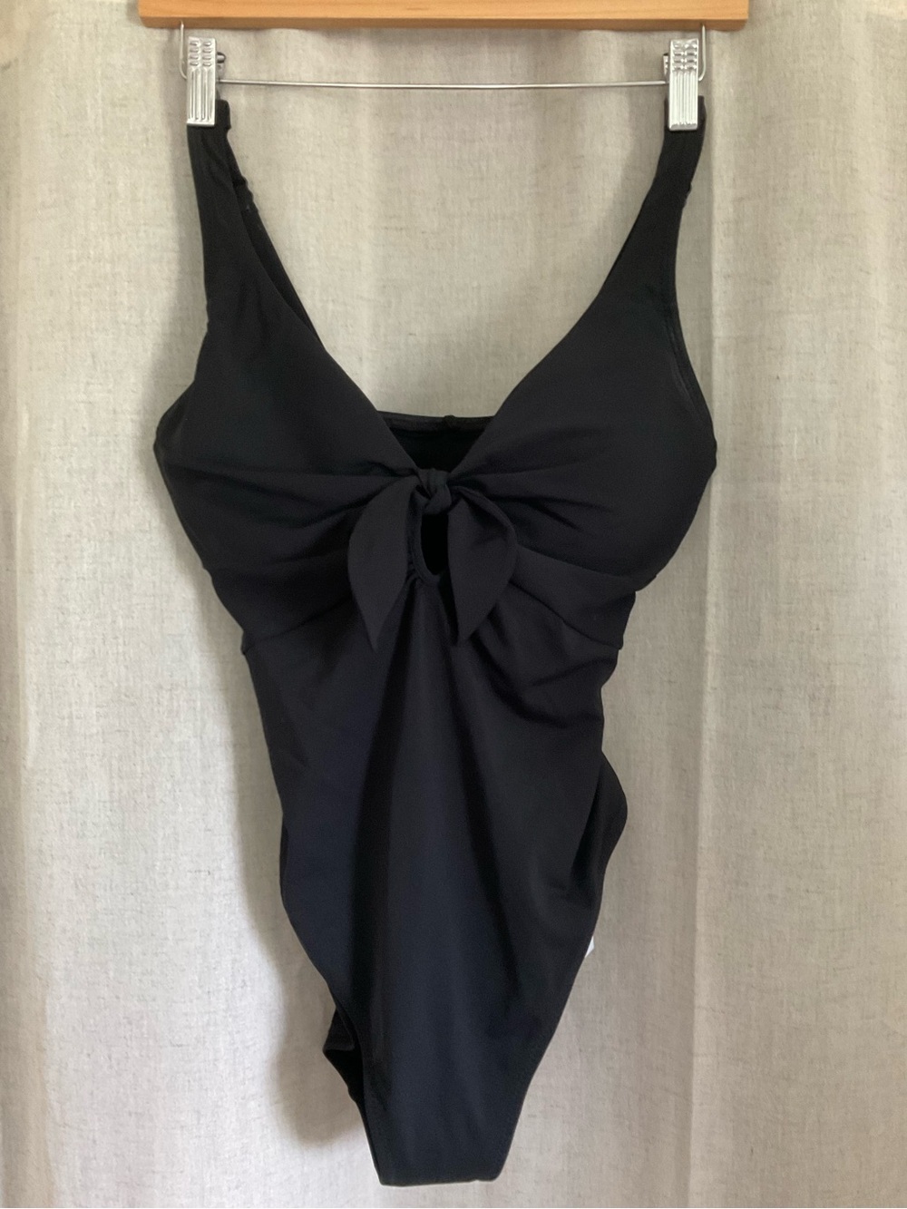 Robin Piccone NWT Black Tie Front One Piece Swimsuit Size 10 Tummy Control